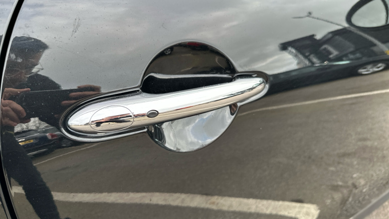 MINI Hatchback 1.5 Cooper Exclusive 3dr Auto Petrol Hatchback